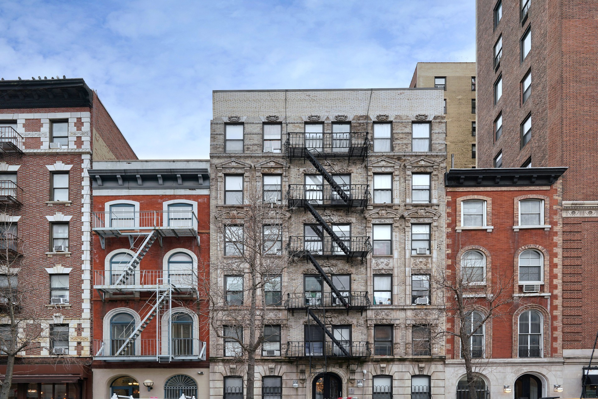 New York City old fashioned apartment buildings